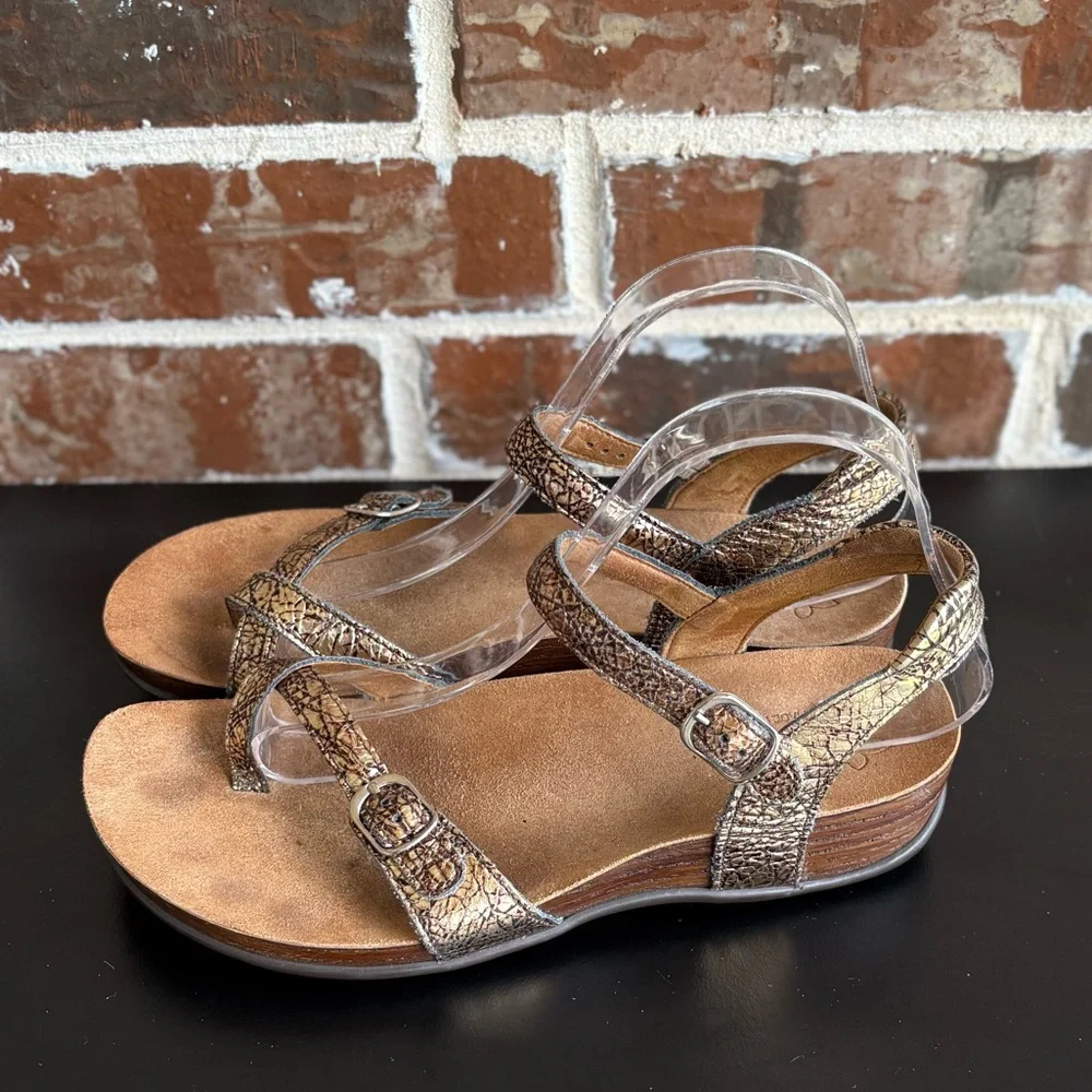 SAS Pampa Fantasia Metallic Toe Loop Sandals Strappy Two Buckles Size 9 - Picture 5 of 15